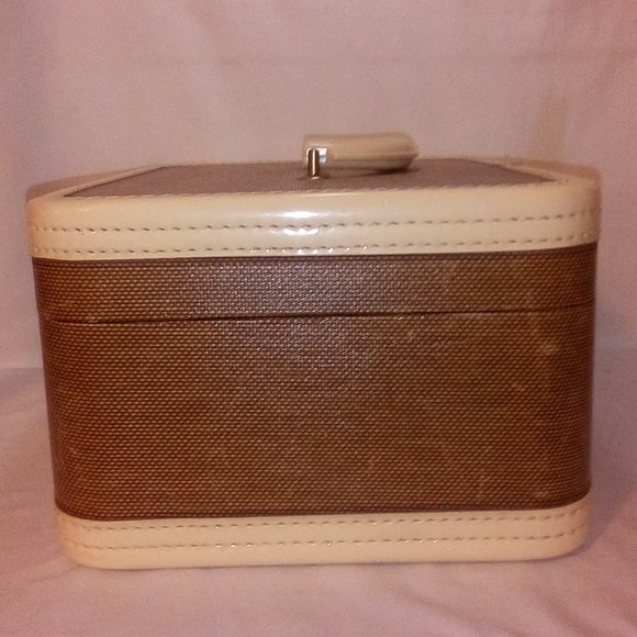 Train Travel Case:  Vintage Strat-O-Way Luxury Luggage.  Seattle - Picture 7 of 12